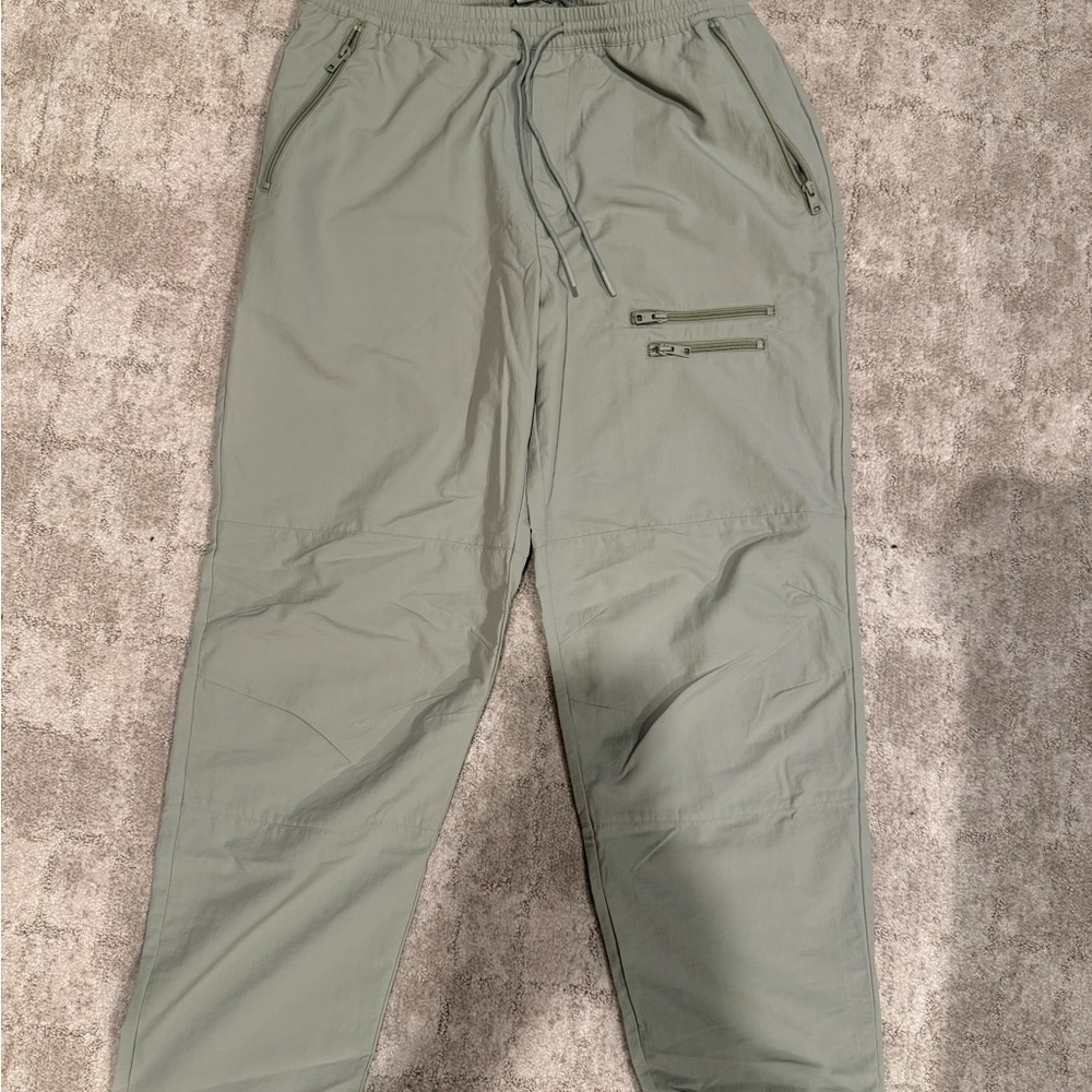 Men's ALO Casual Pants